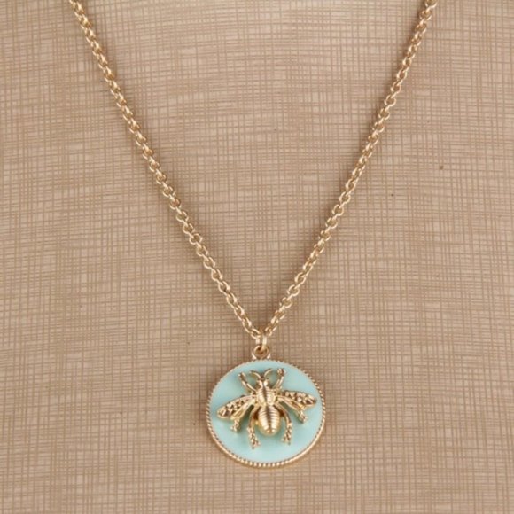 NEW Brand Bee Round Drop Glaze Green Necklace - Picture 4 of 4